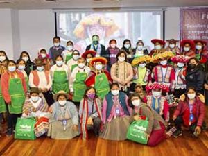 Cuscoko (Peru) landa-emakume ekoizle ahaldunduek aldaketak