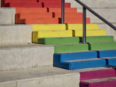 Celebremos el  Día Internacional contra la Homofobia, la Transfobia y la Bifobia (LGTBIfobia).