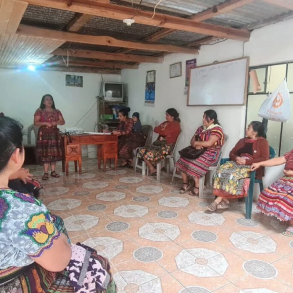 Lo que pasa cuando 50 mujeres deciden que ya no esperan